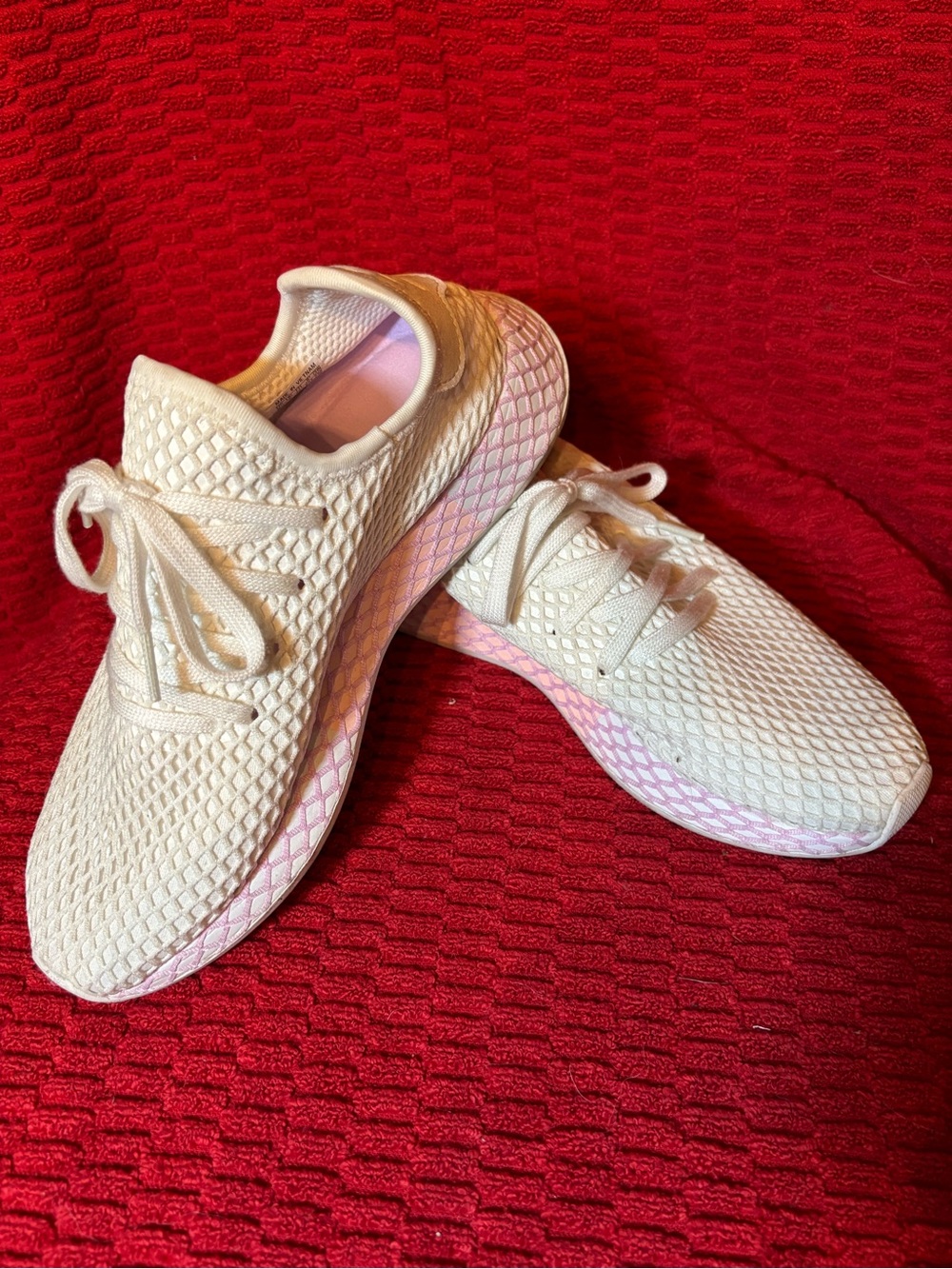 ADIDAS DEERUPT Web Women's Knit Sneakers with Pink Gradient Midsole